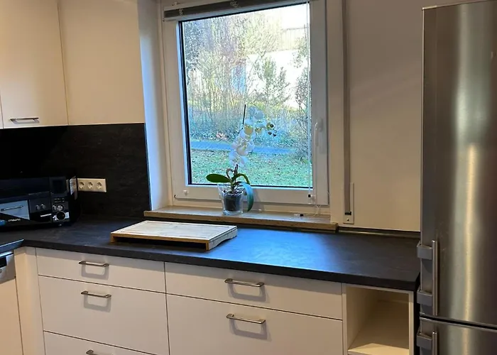 Apartment Wagner - Erdgeschoss - Naehe Festspielhaus - 2 Schlafzimmer - Boxspringbetten - Grosse Kueche - Dusche - Badewanne - Extra Wc - Terrasse Bayreuth