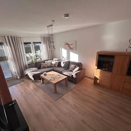 شقة Wagner - Erdgeschoss - Naehe Festspielhaus - Free-wifi - Schlafzimmer - Boxspringbetten - Grosse Kueche - Dusche - Badewanne - Extra Wc - Terrasse - Dtv-zertifiziert *