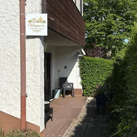 Wagner - Erdgeschoss - Naehe Festspielhaus - Free-wifi - Schlafzimmer - Boxspringbetten - Grosse Kueche - Dusche - Badewanne - Extra Wc - Terrasse - Dtv-zertifiziert